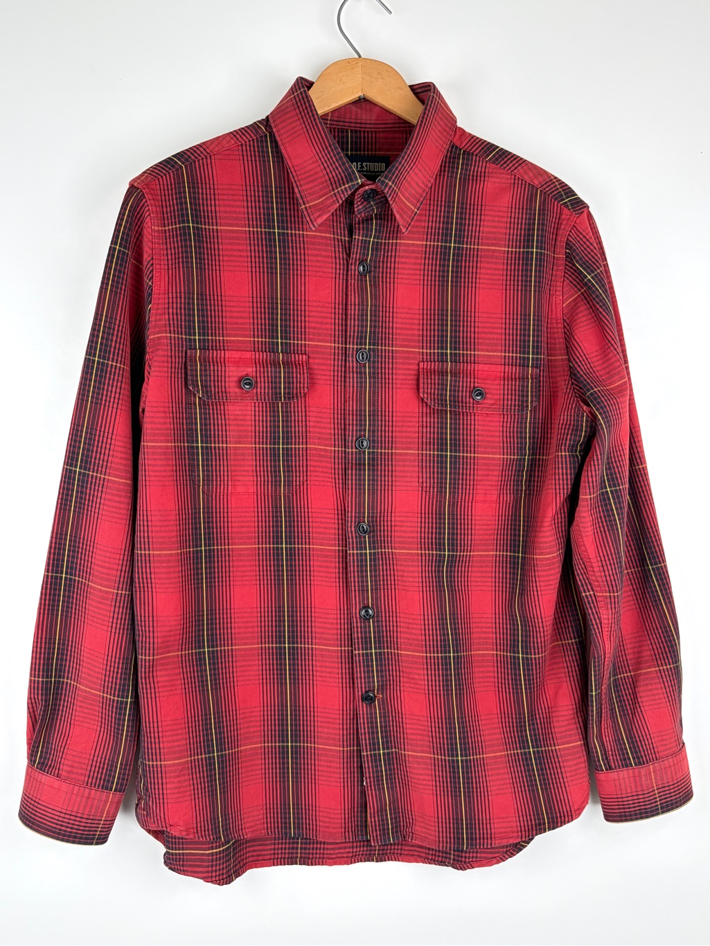 C.O.F Studio Red Plaid Long-Sleeve Button-Down Shirt